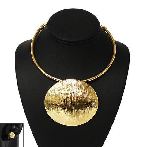 Women's Bohemian Oval Pendant Pipe Choker Necklace and Pierced Earring Set in Gold-Tone